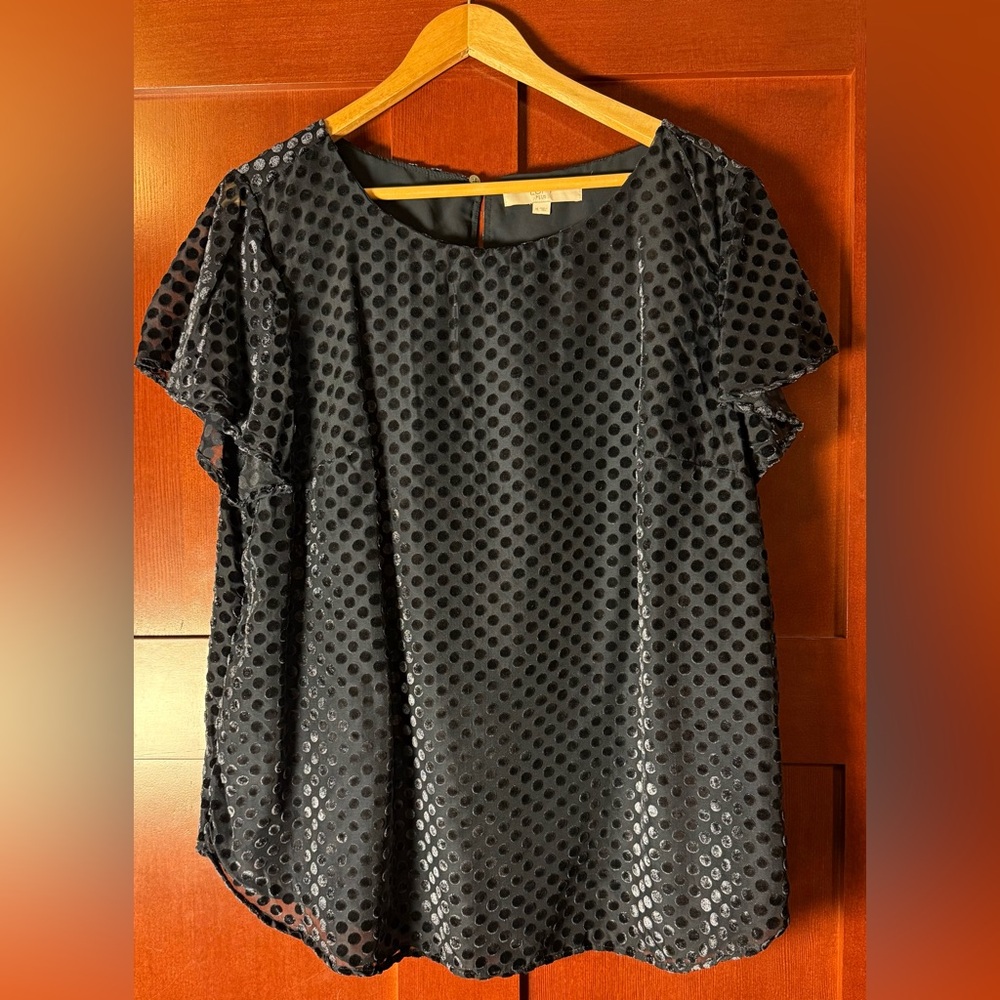 LOFT Deep Navy Swiss Dot Flutter Sleeve Blouse Size 16